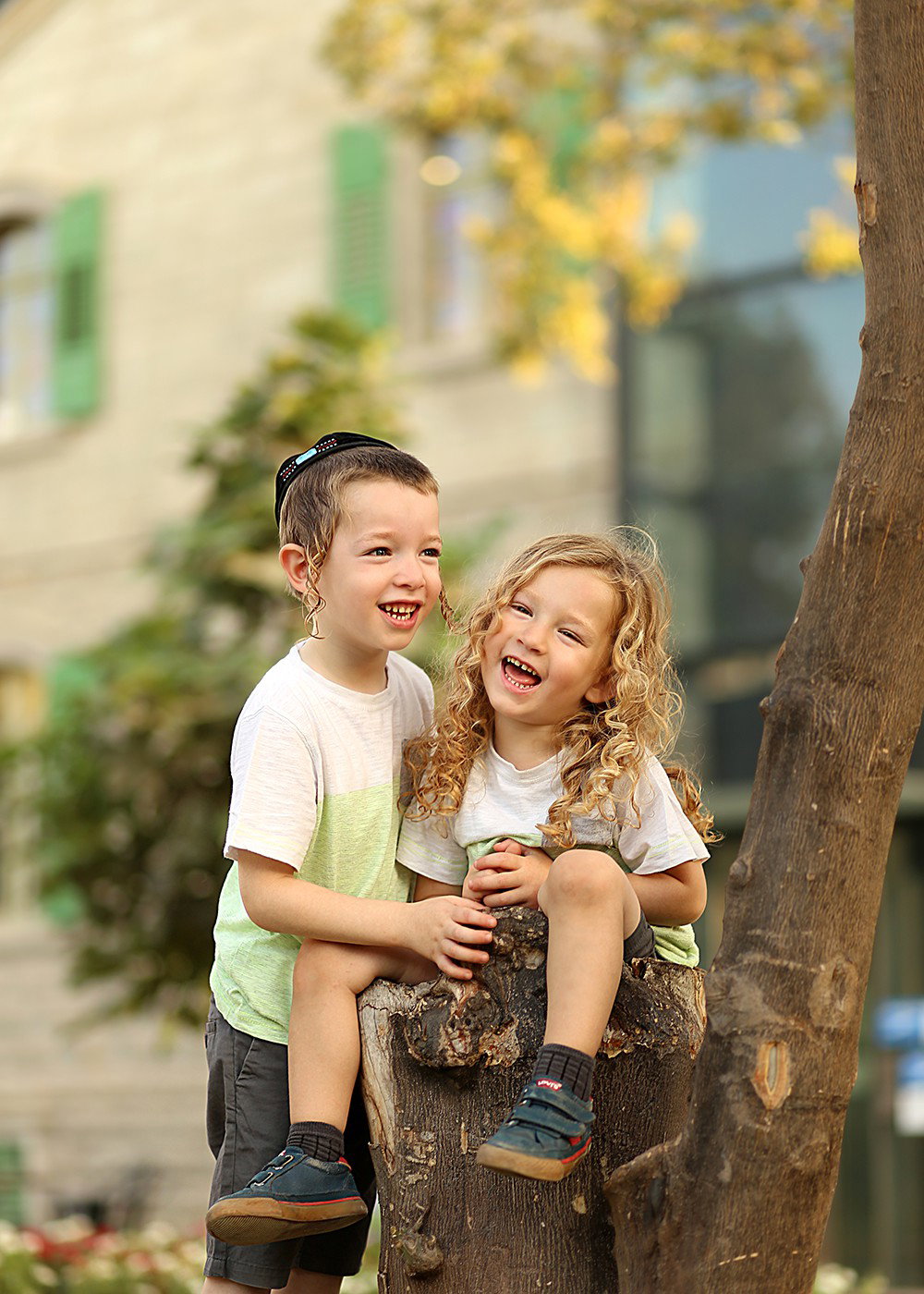 Fun and beautiful moments of childhood and family interaction!