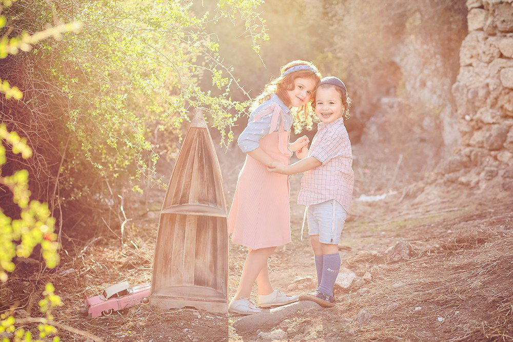 Fun and beautiful moments of childhood and family interaction!