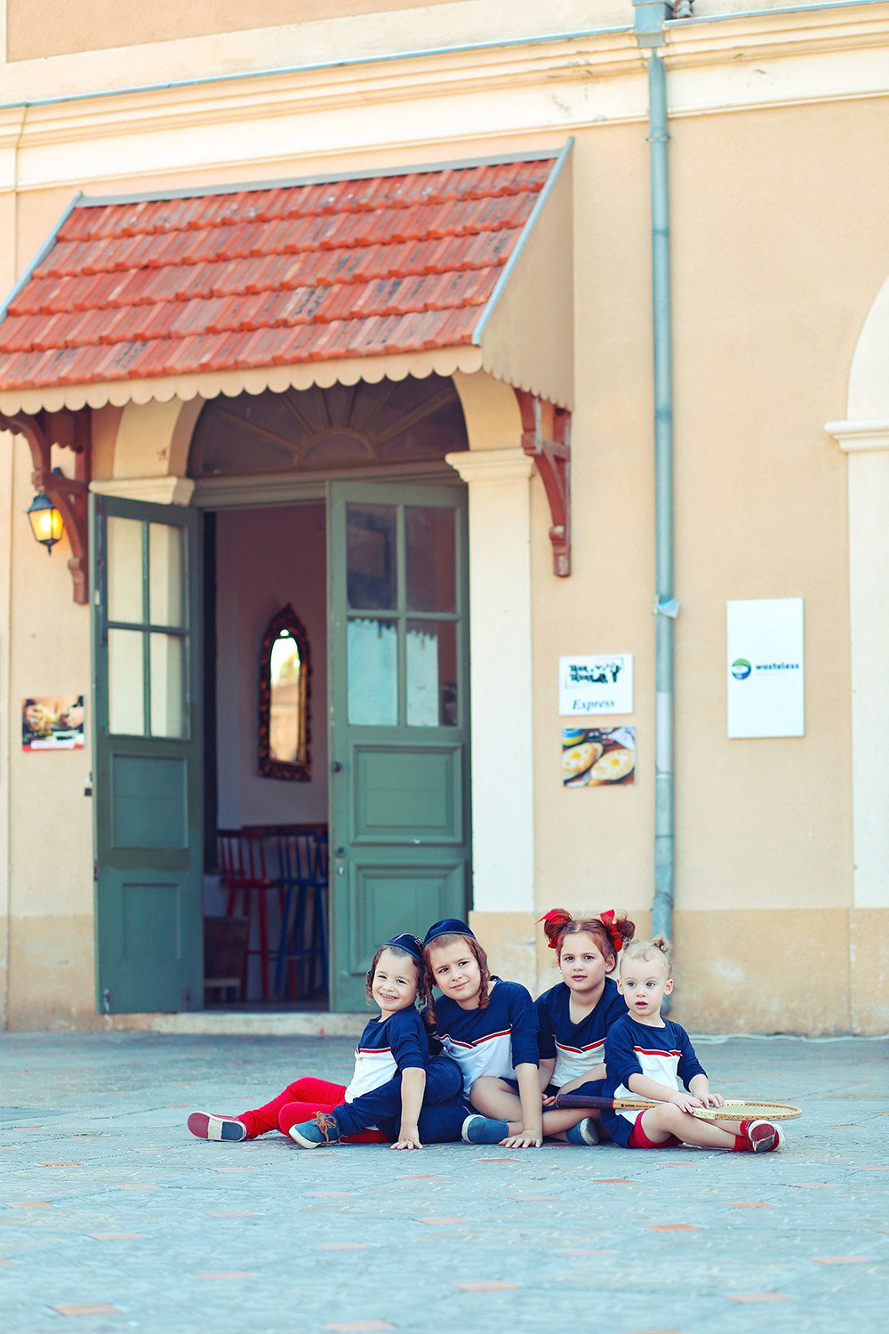 Fun and beautiful moments of childhood and family interaction!