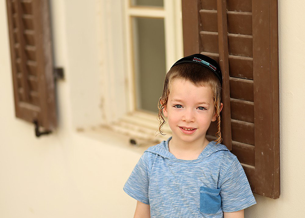 Fun and beautiful moments of childhood and family interaction!