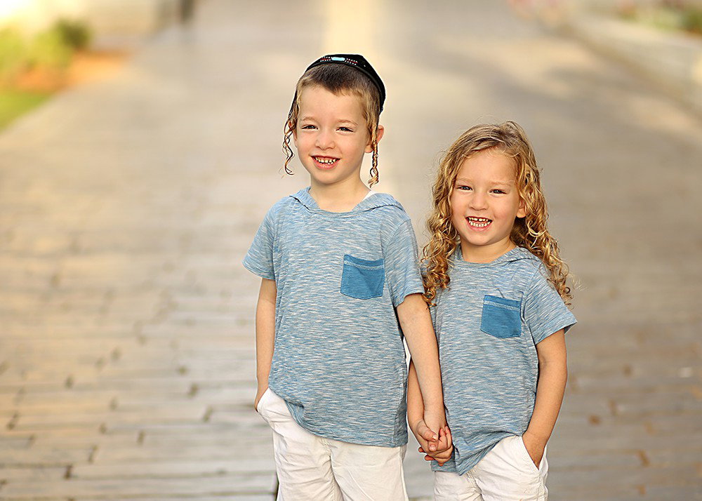 Fun and beautiful moments of childhood and family interaction!