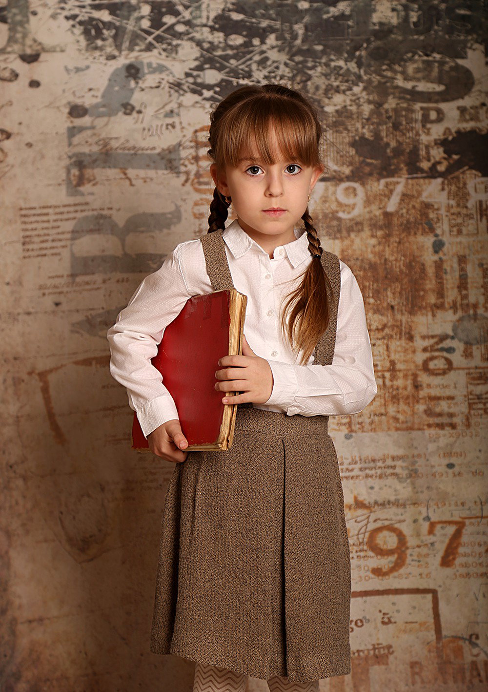 Fun and beautiful moments of childhood and family interaction!