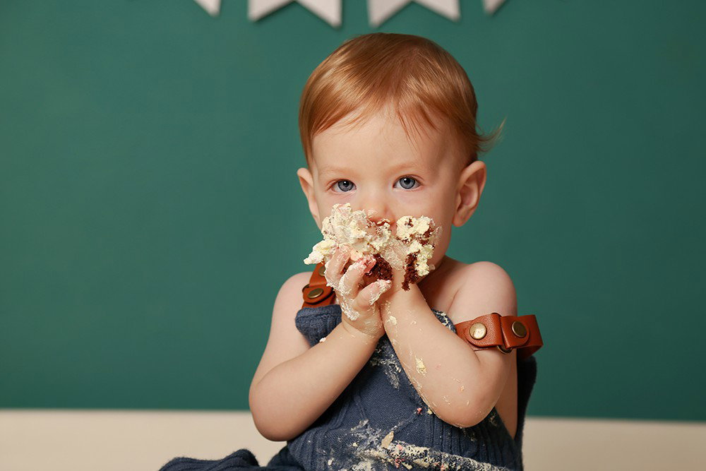 What an amazing age for photos! First birthday - how could you not, a celebration?! Recommended with cake.