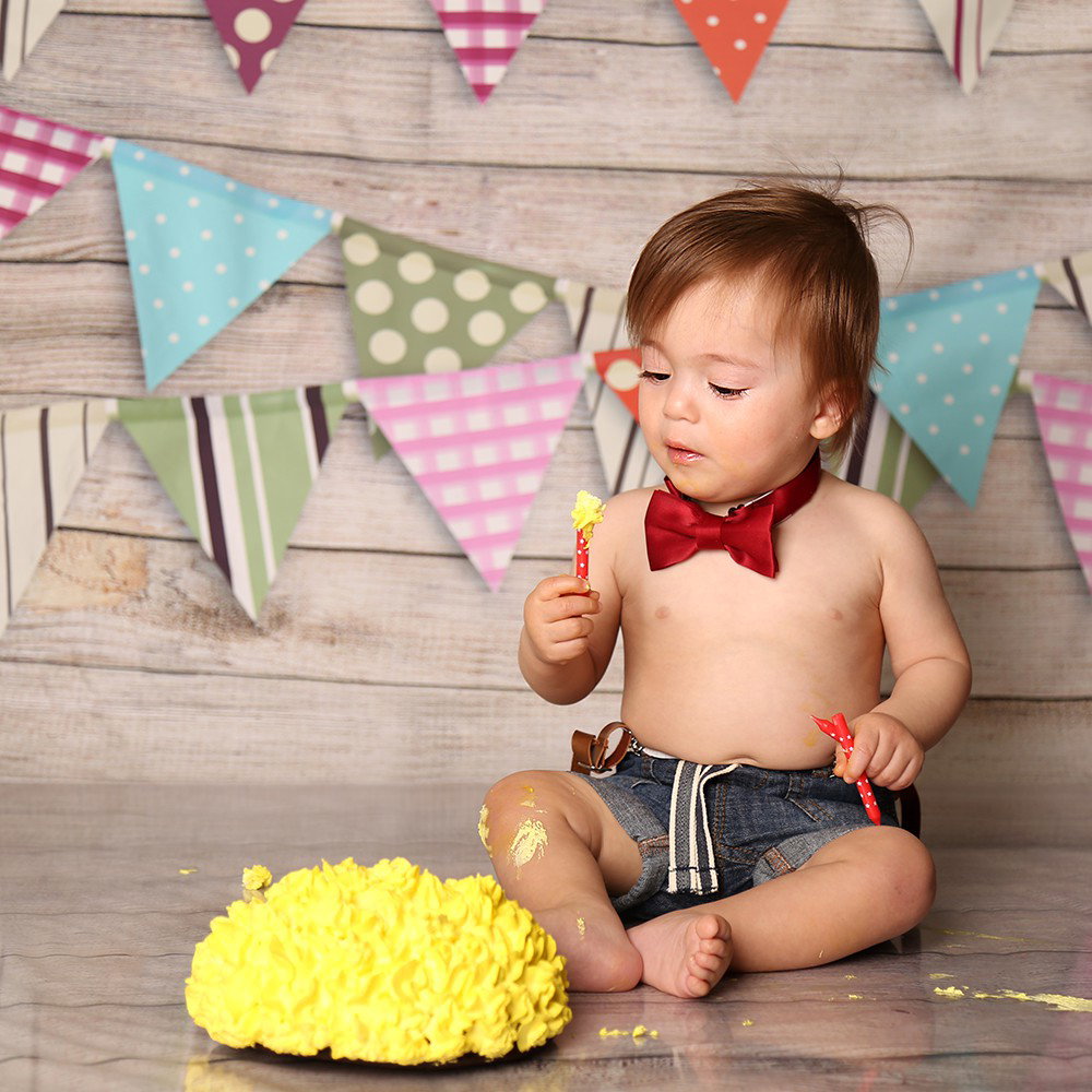 What an amazing age for photos! First birthday - how could you not, a celebration?! Recommended with cake.