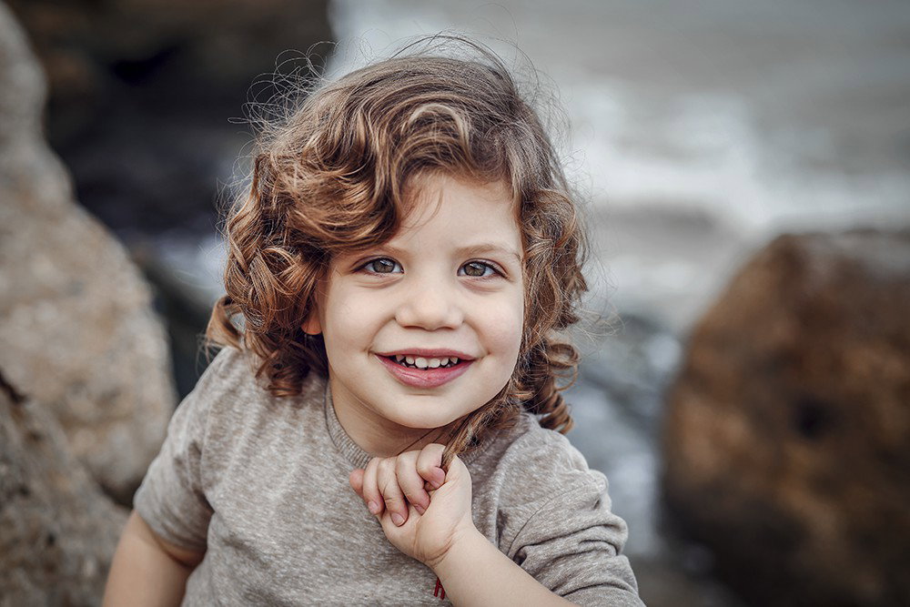 Age 3 how exciting! The moment when the little one turns into a little gerber, is told. And the hair?! At least we will have pictures as a souvenir.