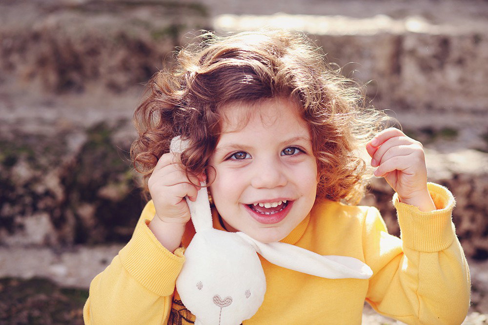 Age 3 how exciting! The moment when the little one turns into a little gerber, is told. And the hair?! At least we will have pictures as a souvenir.