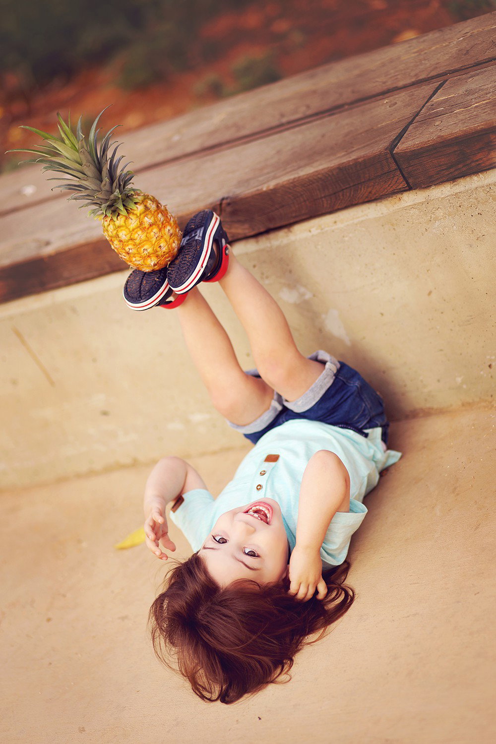 Age 3 how exciting! The moment when the little one turns into a little gerber, is told. And the hair?! At least we will have pictures as a souvenir.