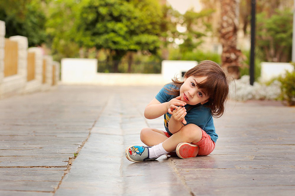 Age 3 how exciting! The moment when the little one turns into a little gerber, is told. And the hair?! At least we will have pictures as a souvenir.
