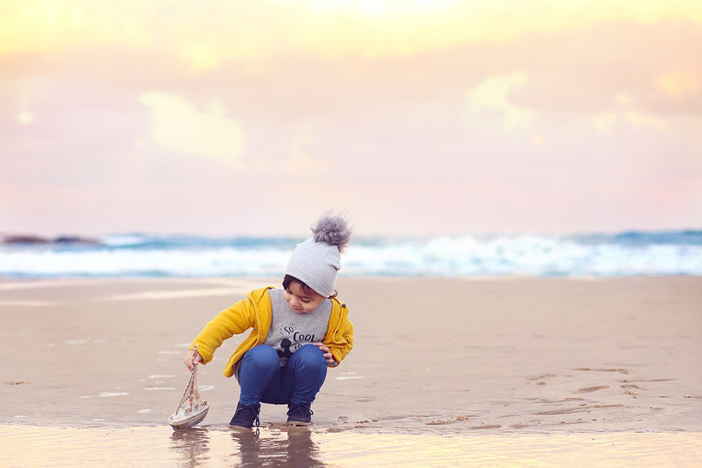 Age 3 how exciting! The moment when the little one turns into a little gerber, is told. And the hair?! At least we will have pictures as a souvenir.