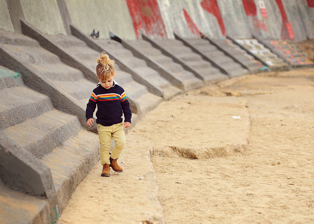 Age 3 how exciting! The moment when the little one turns into a little gerber, is told. And the hair?! At least we will have pictures as a souvenir.