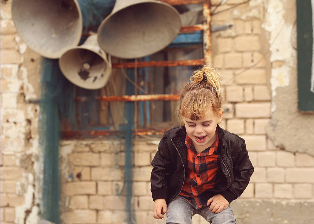 Age 3 how exciting! The moment when the little one turns into a little gerber, is told. And the hair?! At least we will have pictures as a souvenir.