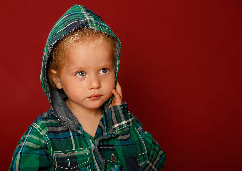 Age 3 how exciting! The moment when the little one turns into a little gerber, is told. And the hair?! At least we will have pictures as a souvenir.