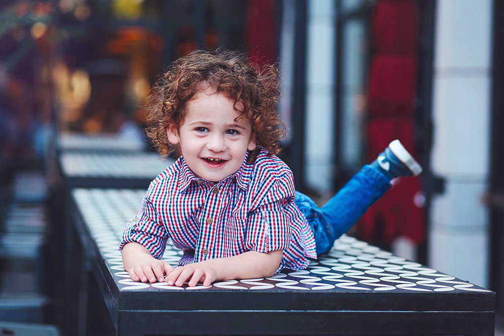 Age 3 how exciting! The moment when the little one turns into a little gerber, is told. And the hair?! At least we will have pictures as a souvenir.