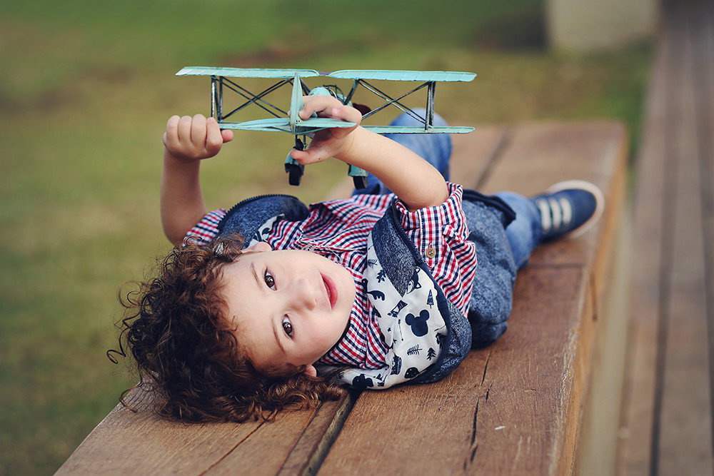 Age 3 how exciting! The moment when the little one turns into a little gerber, is told. And the hair?! At least we will have pictures as a souvenir.