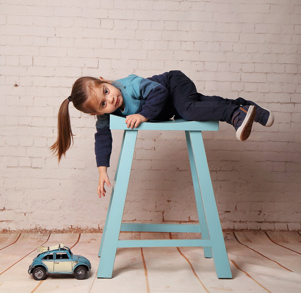 Age 3 how exciting! The moment when the little one turns into a little gerber, is told. And the hair?! At least we will have pictures as a souvenir.