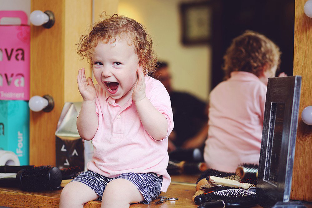 Age 3 how exciting! The moment when the little one turns into a little gerber, is told. And the hair?! At least we will have pictures as a souvenir.