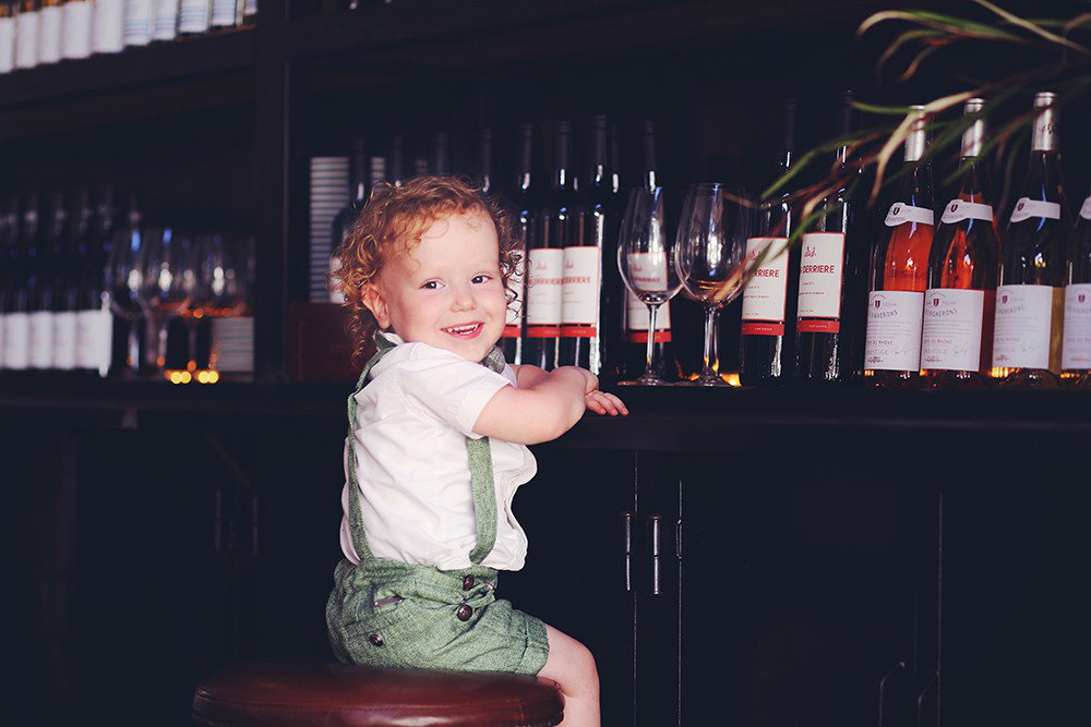 Age 3 how exciting! The moment when the little one turns into a little gerber, is told. And the hair?! At least we will have pictures as a souvenir.