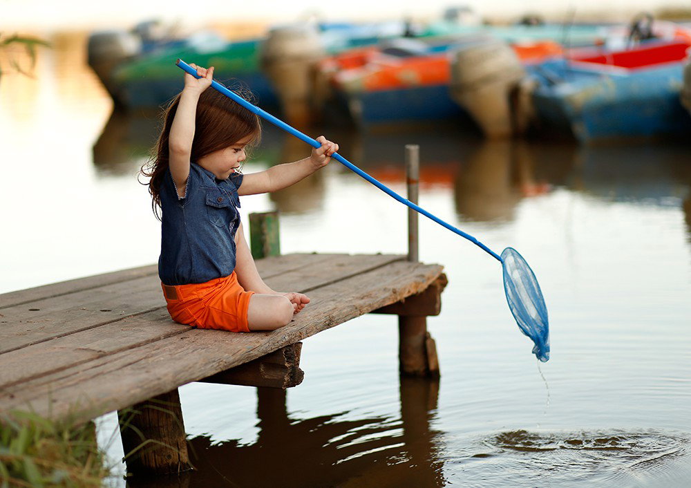 Age 3 how exciting! The moment when the little one turns into a little gerber, is told. And the hair?! At least we will have pictures as a souvenir.