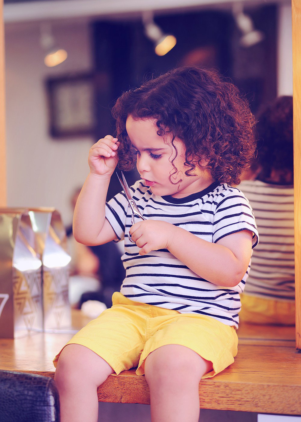 Age 3 how exciting! The moment when the little one turns into a little gerber, is told. And the hair?! At least we will have pictures as a souvenir.