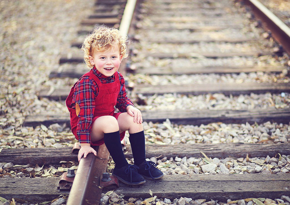 Age 3 how exciting! The moment when the little one turns into a little gerber, is told. And the hair?! At least we will have pictures as a souvenir.