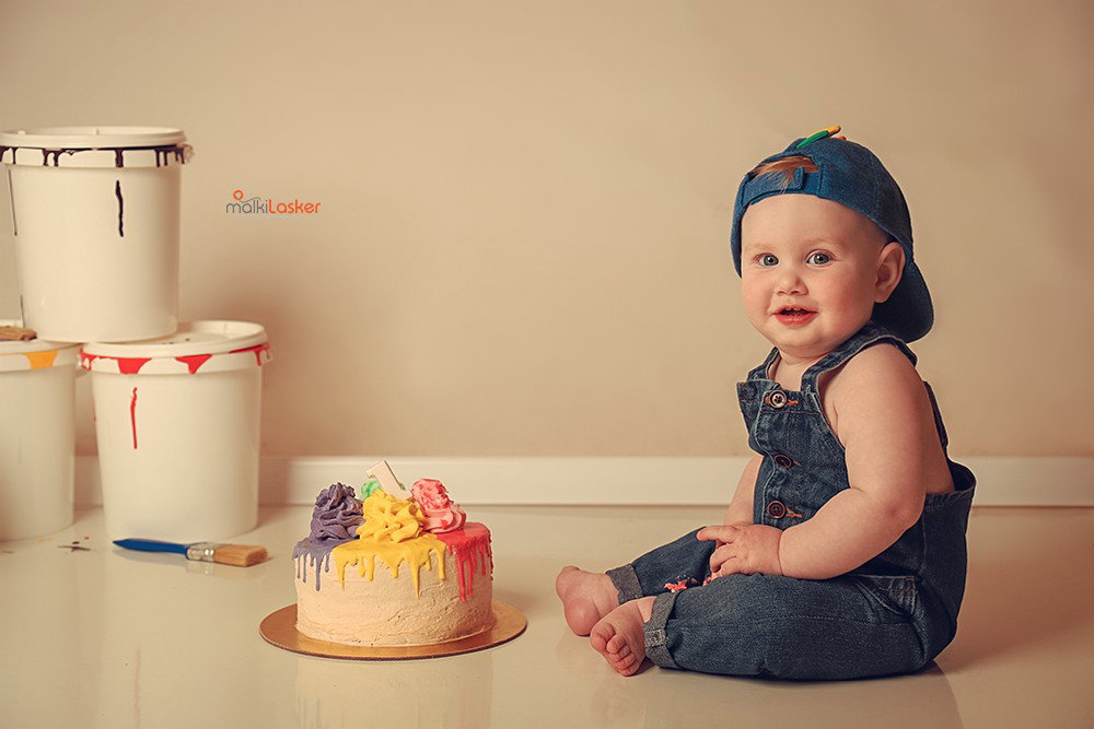 What an amazing age for photos! First birthday - how could you not, a celebration?! Recommended with cake.