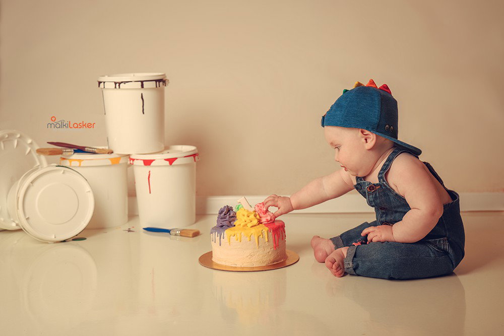 What an amazing age for photos! First birthday - how could you not, a celebration?! Recommended with cake.