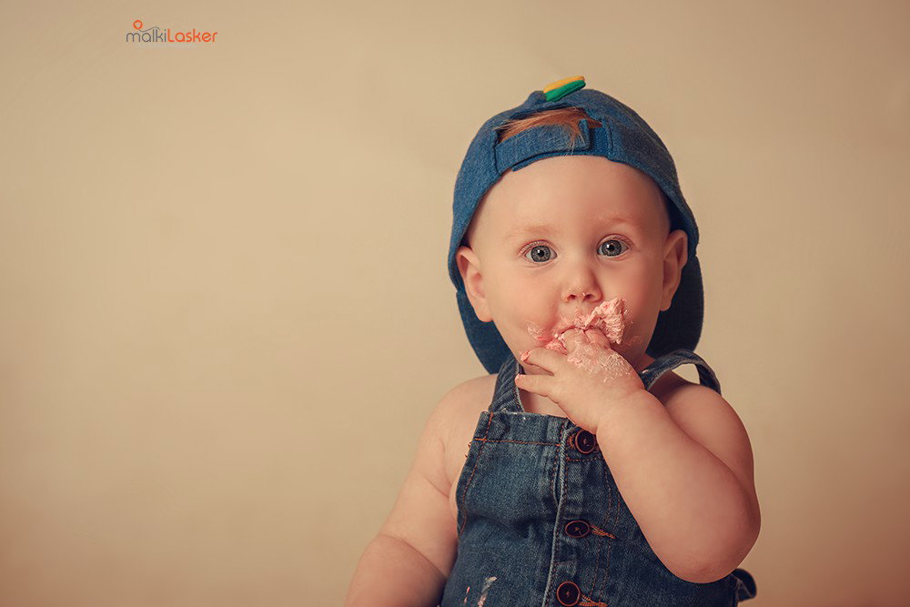 What an amazing age for photos! First birthday - how could you not, a celebration?! Recommended with cake.