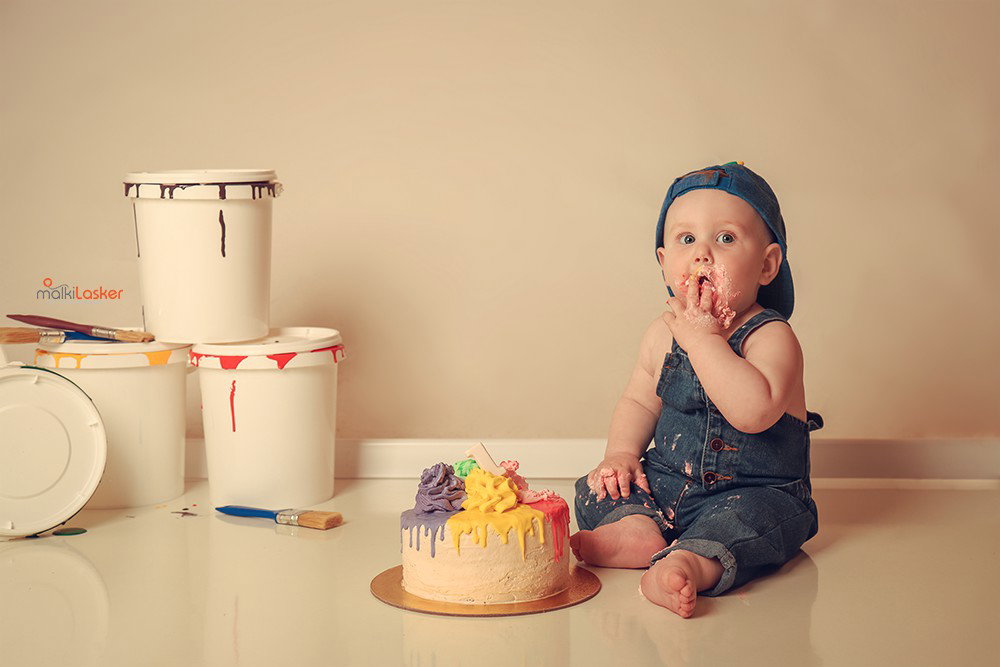 What an amazing age for photos! First birthday - how could you not, a celebration?! Recommended with cake.