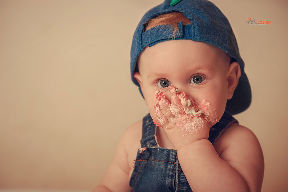What an amazing age for photos! First birthday - how could you not, a celebration?! Recommended with cake.