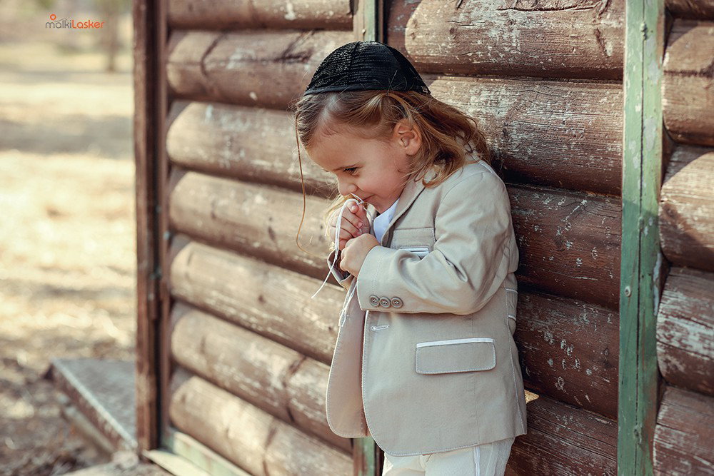 Age 3 how exciting! The moment when the little one turns into a little gerber, is told. And the hair?! At least we will have pictures as a souvenir.
