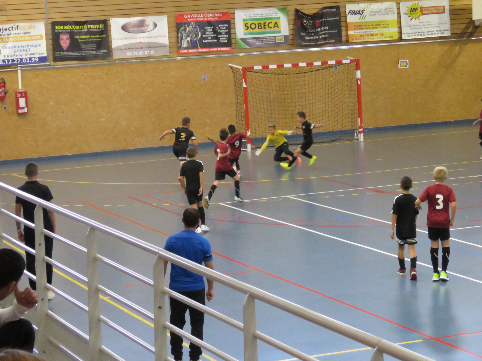 U11
