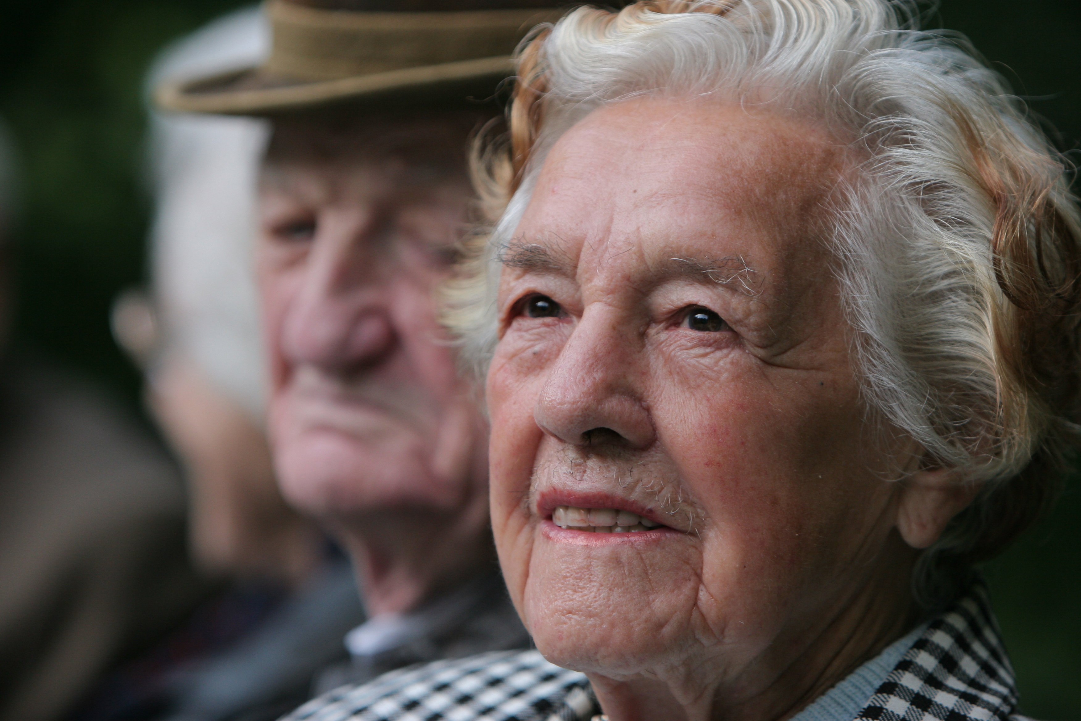 women |  Almut Adler