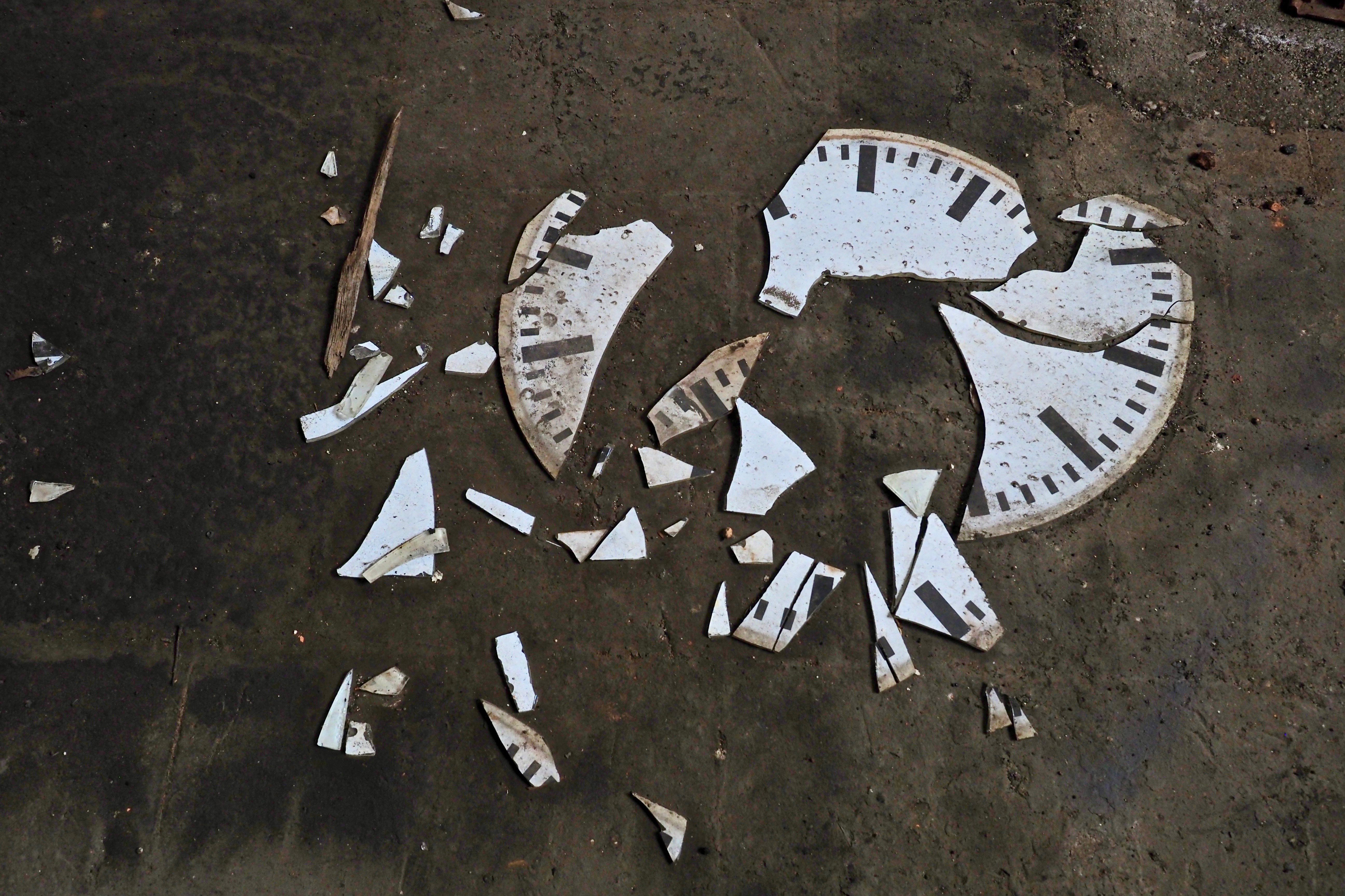 ailing |  Almut Adler