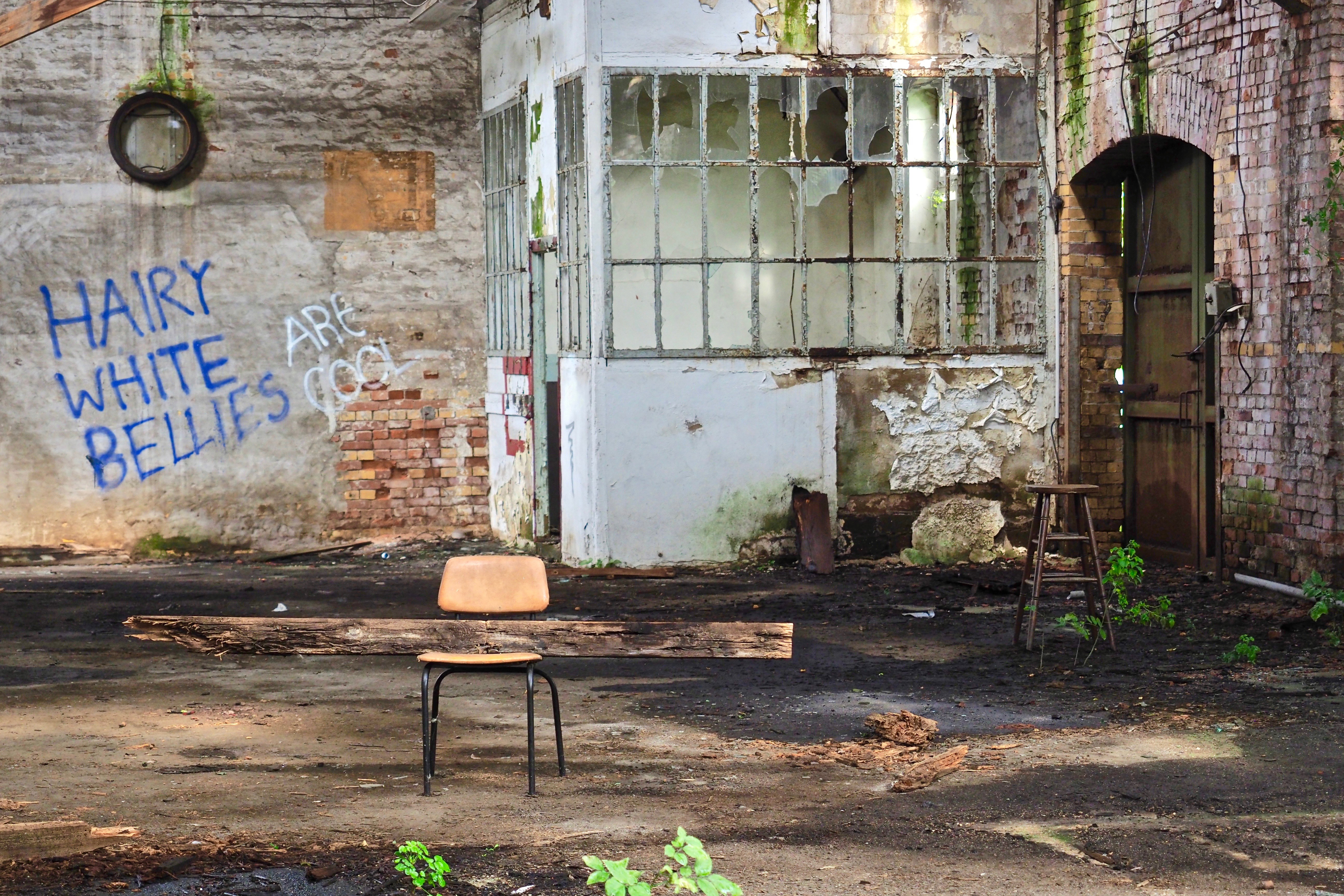 ailing |  Almut Adler