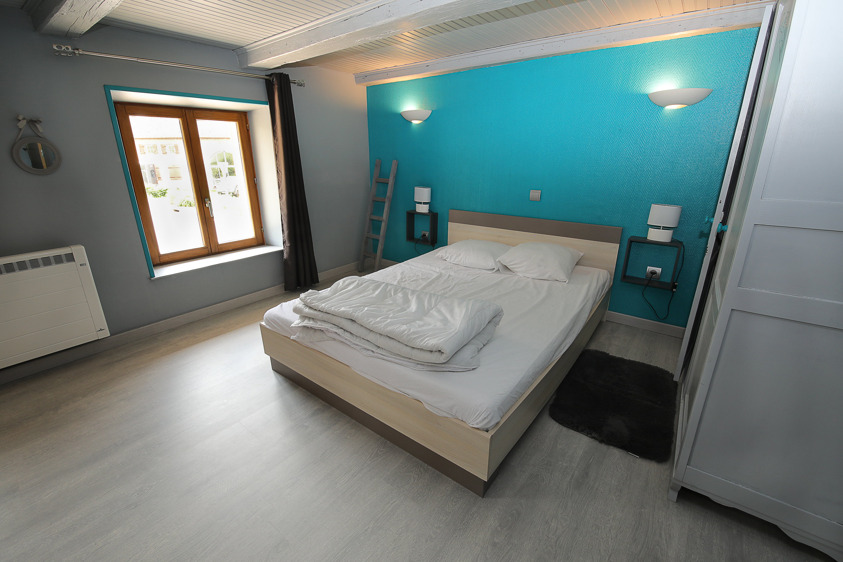 Pictures Emerald Room