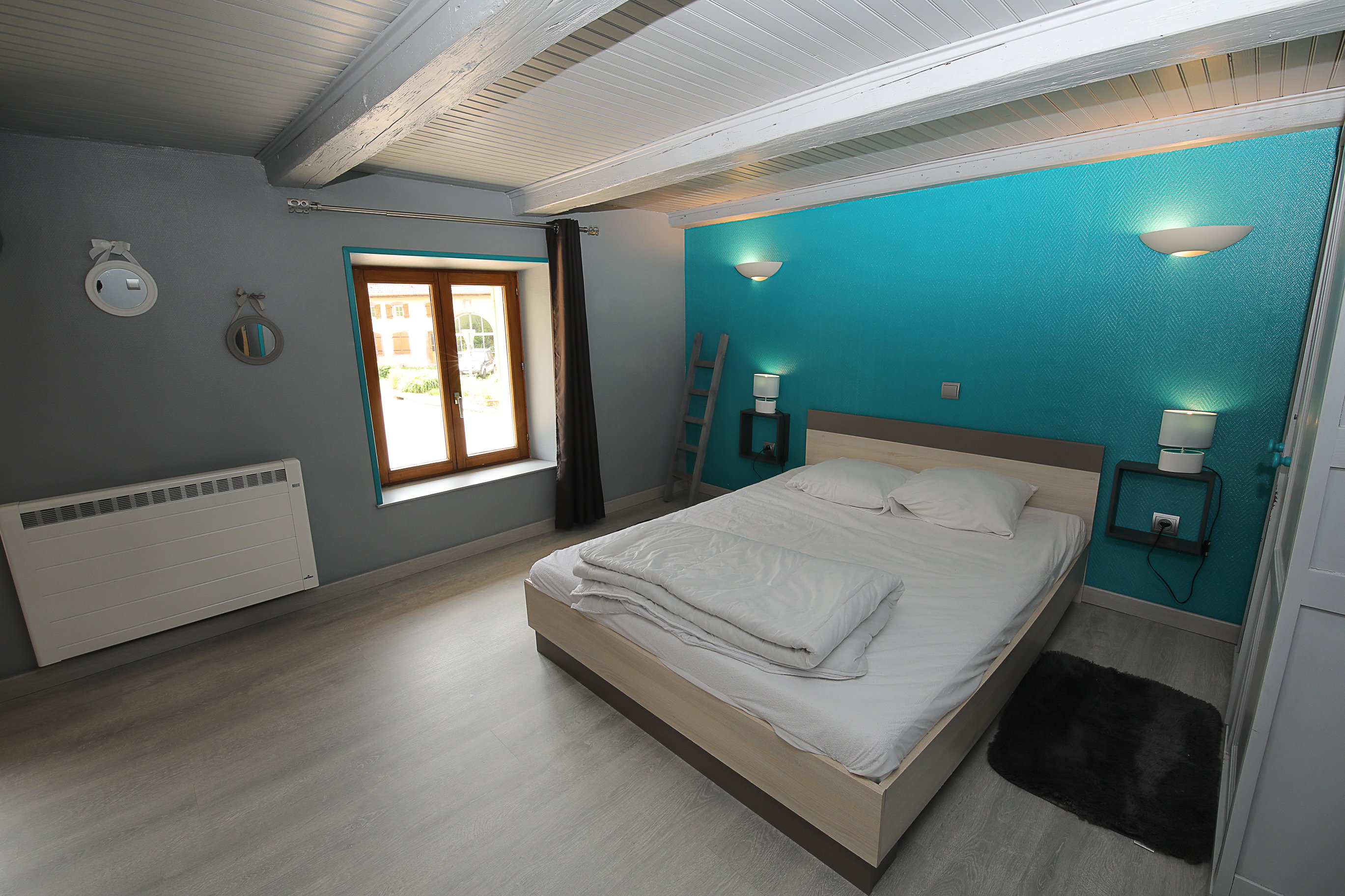 Pictures Emerald Room