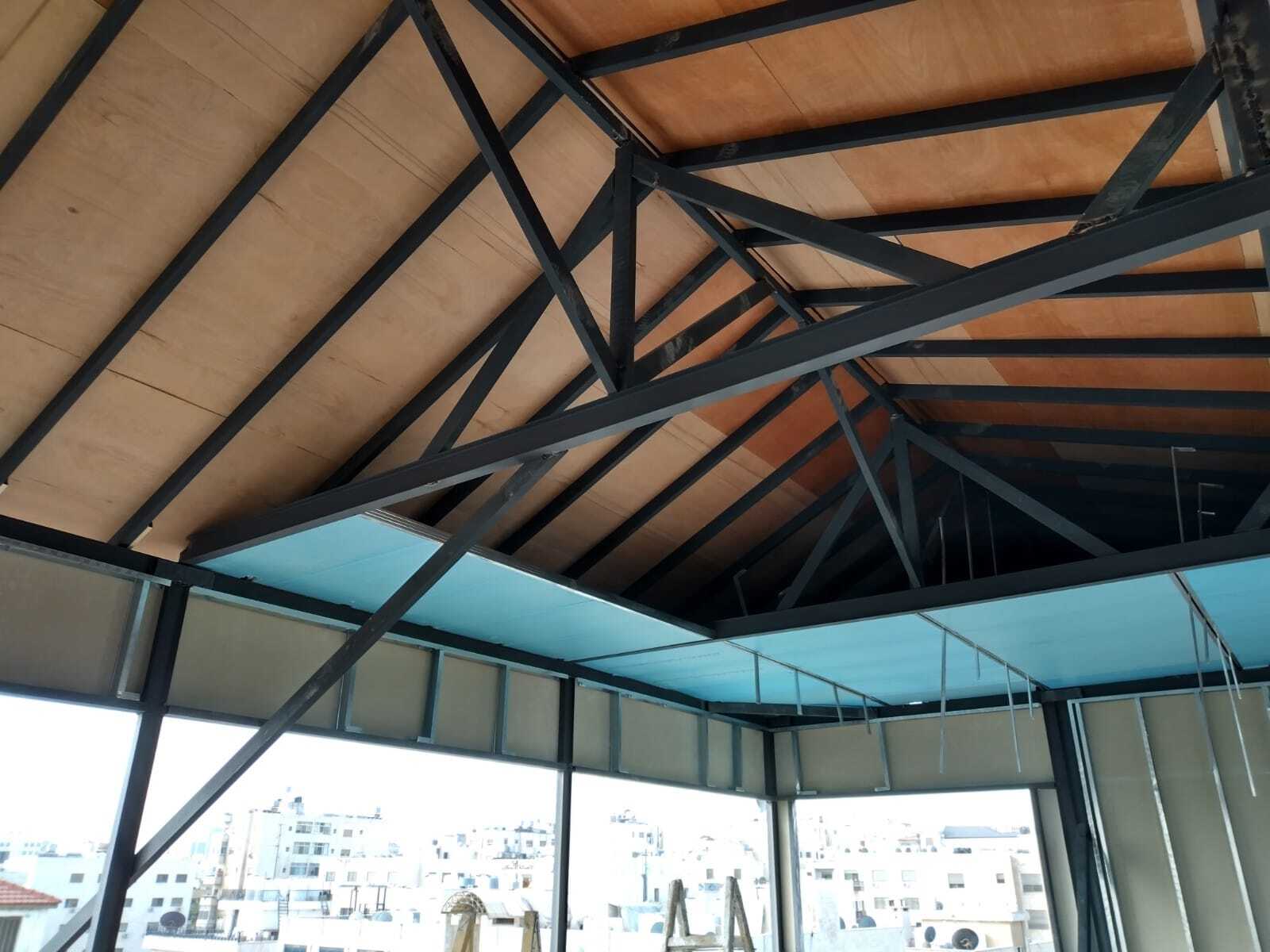 Implementation of a tiled roof in the Rabieh area