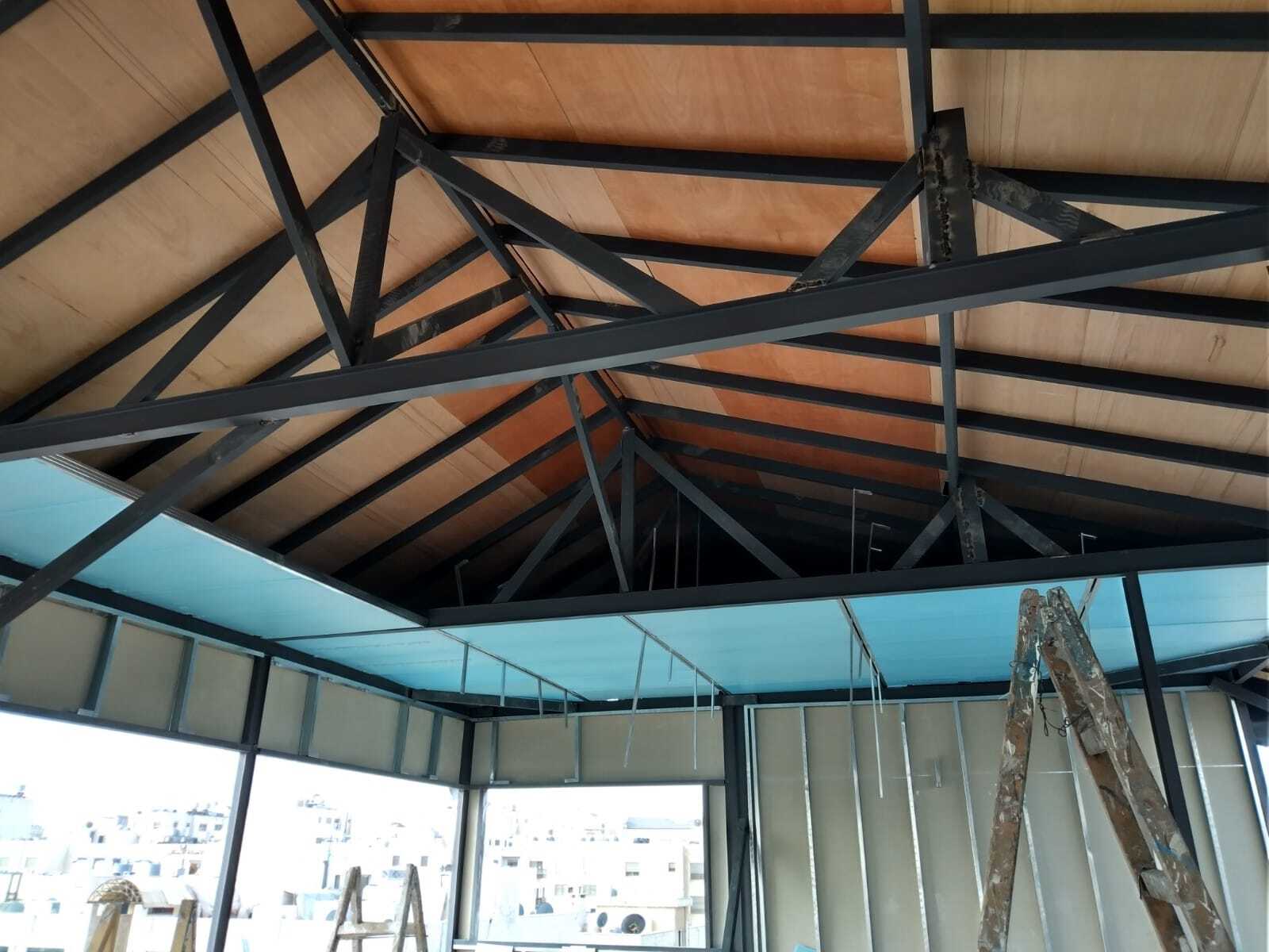 Implementation of a tiled roof in the Rabieh area