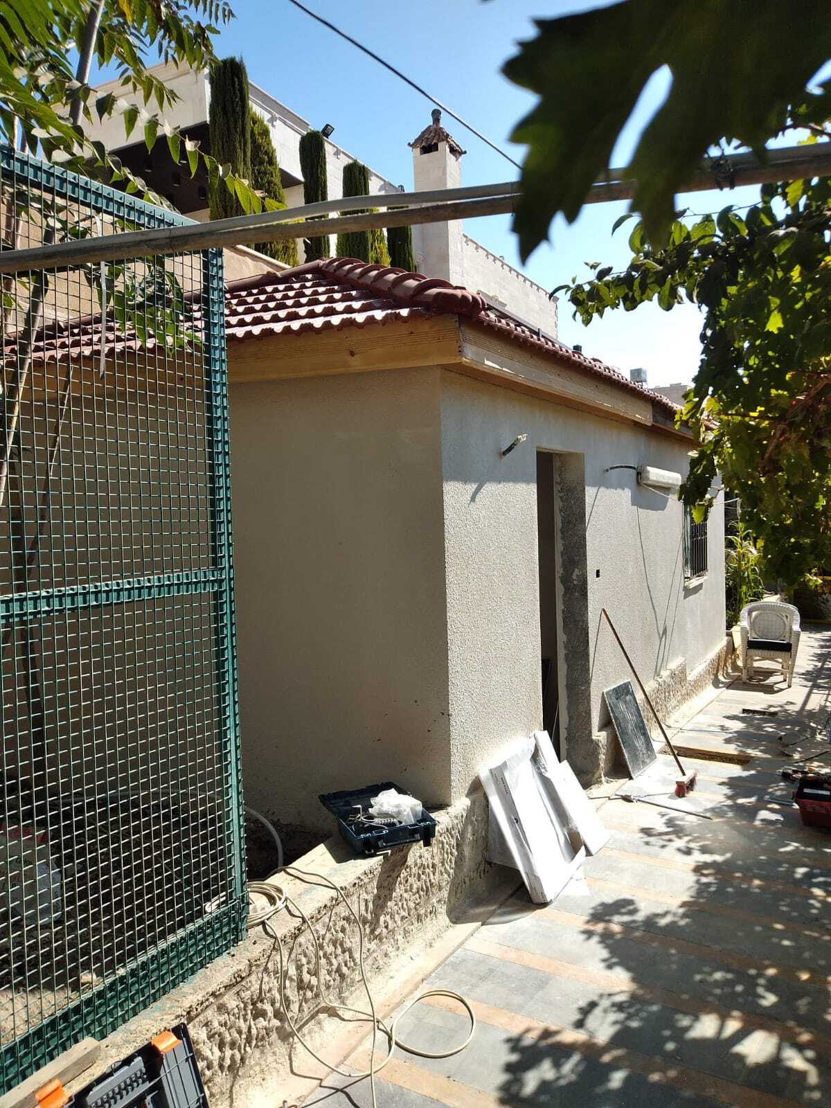 Building an annex in Dabouq