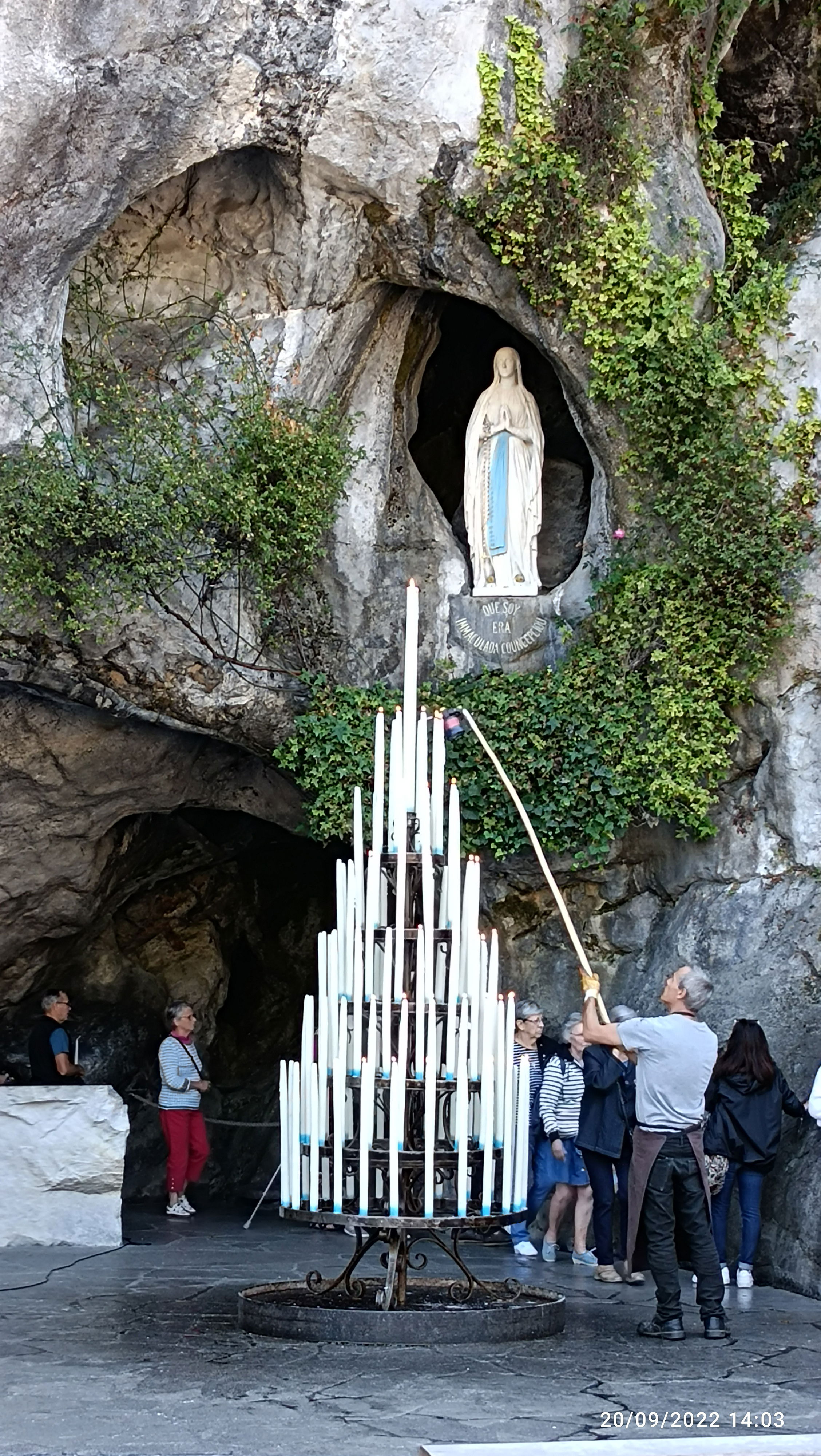 LOURDES