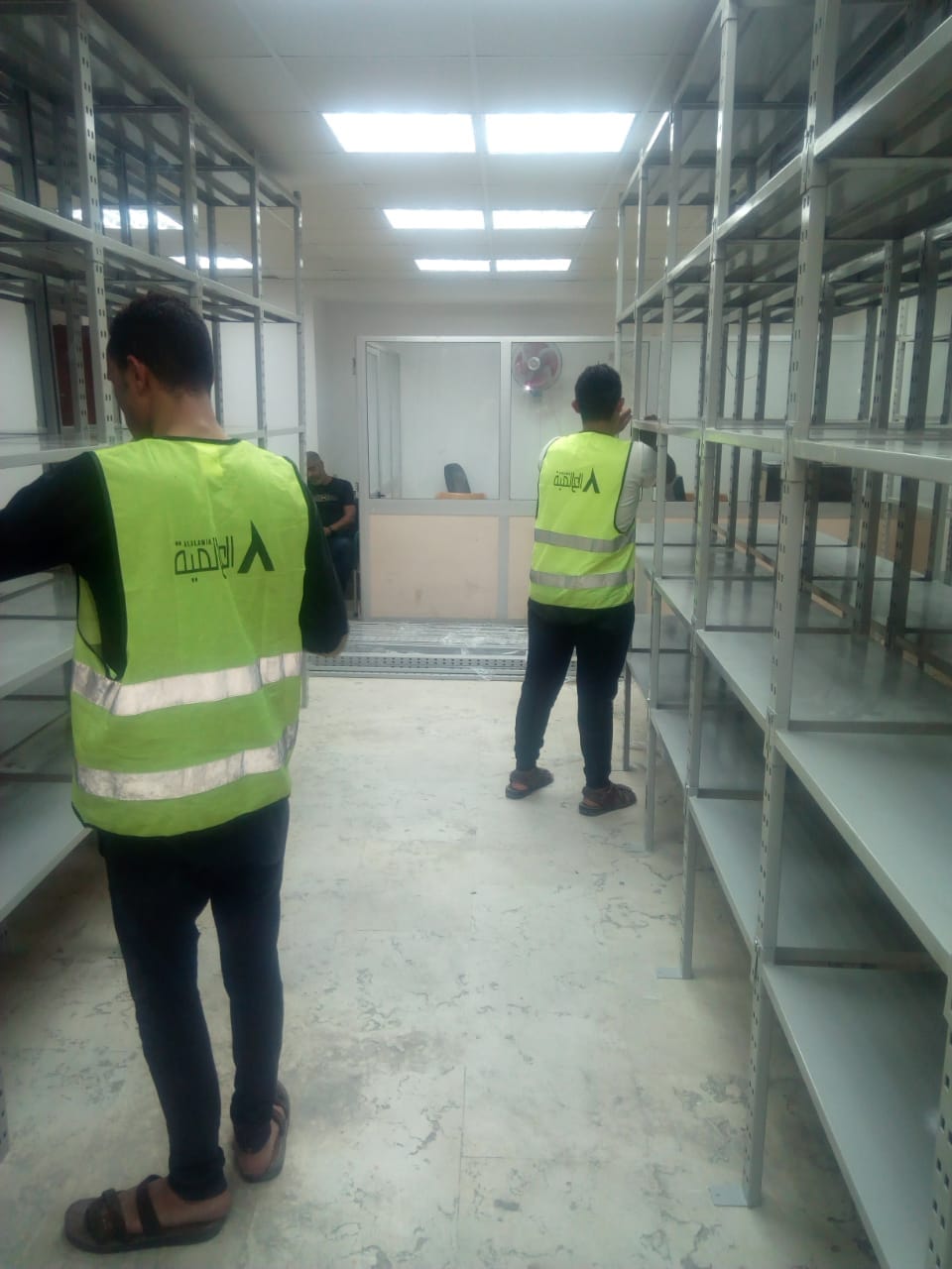 بعض الصور من اعمالنا { تجهيز مخازن }