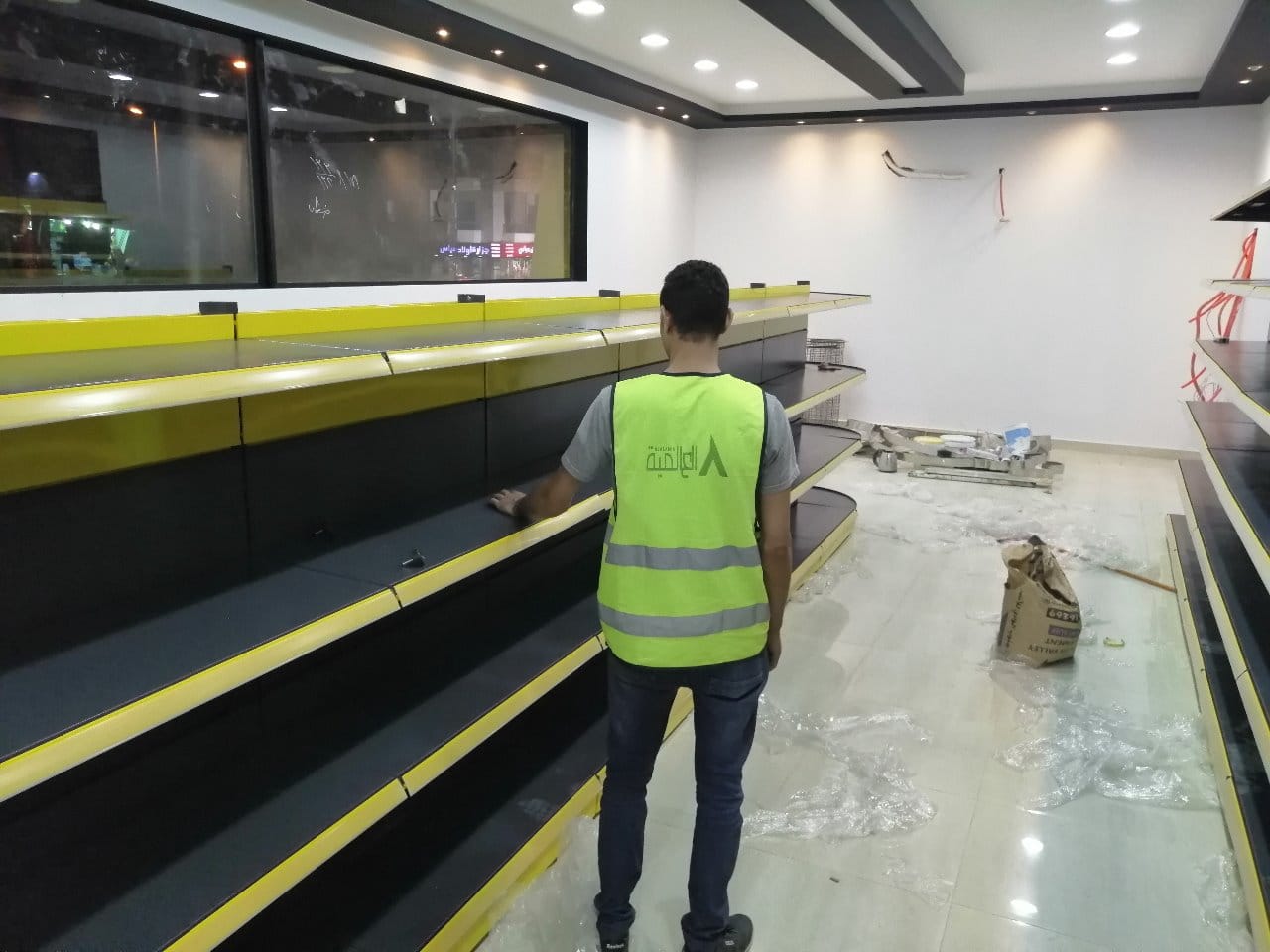 بعض الصور من اعمالنا { تجهيزات سوبر ماركت }