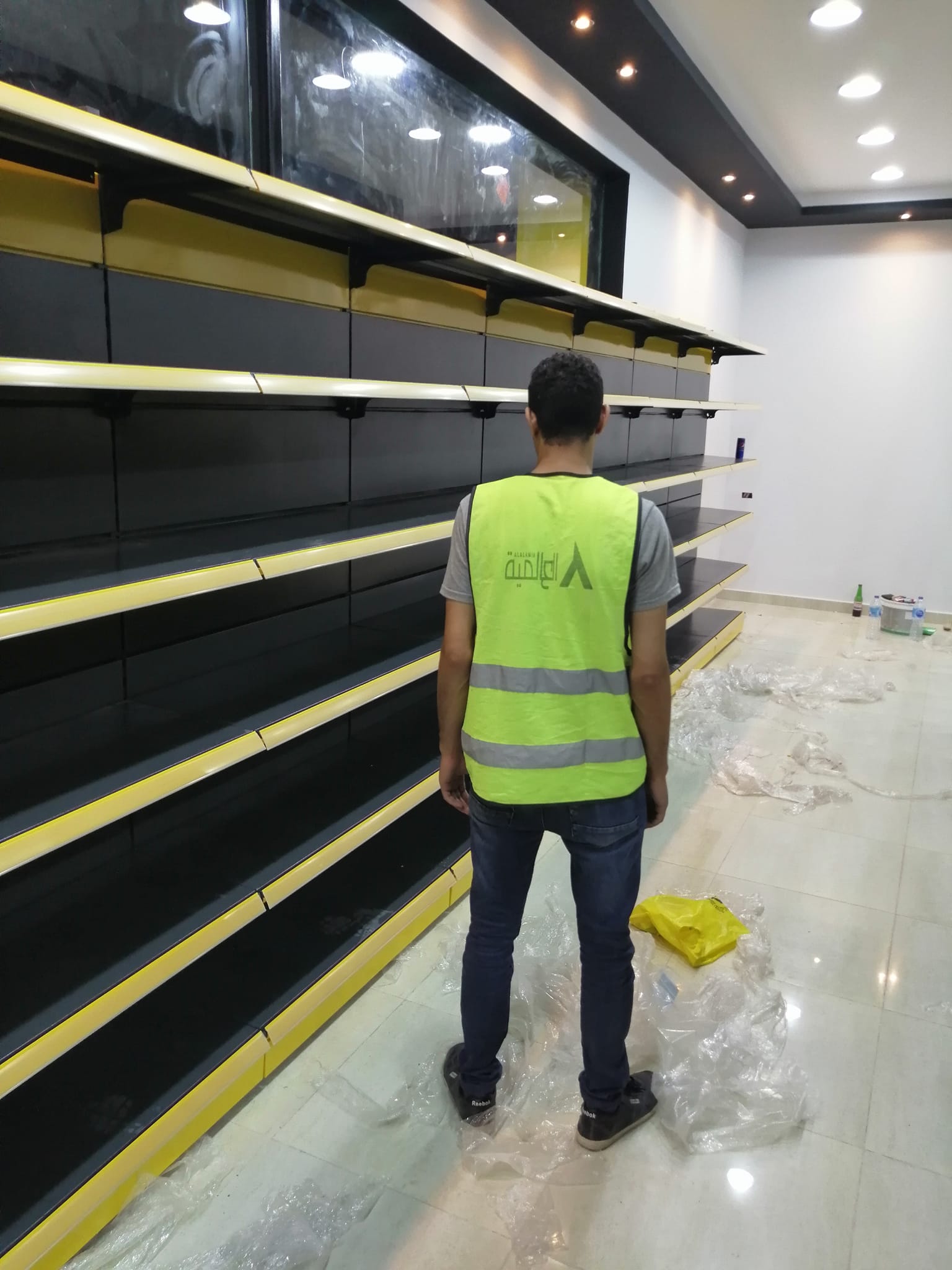 بعض الصور من اعمالنا { تجهيزات سوبر ماركت }