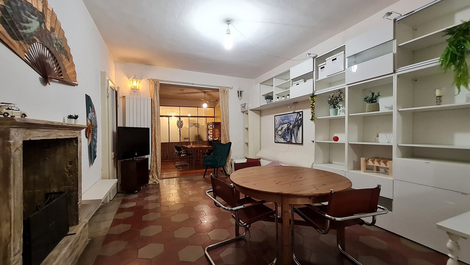 convenient location for those who work in Milan