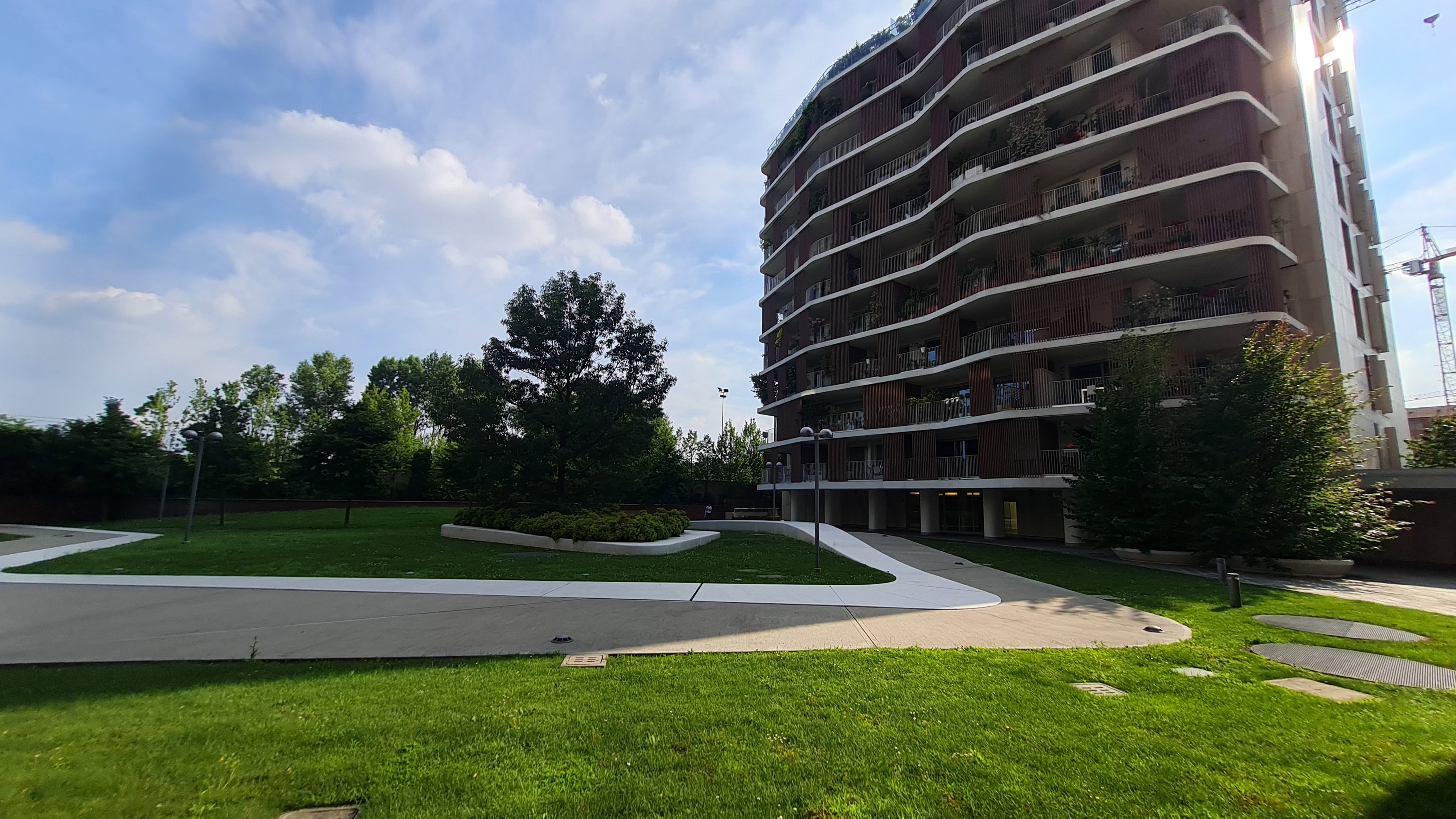 LEASE - THREE-ROOM APARTMENT + DDSS WITH BOX