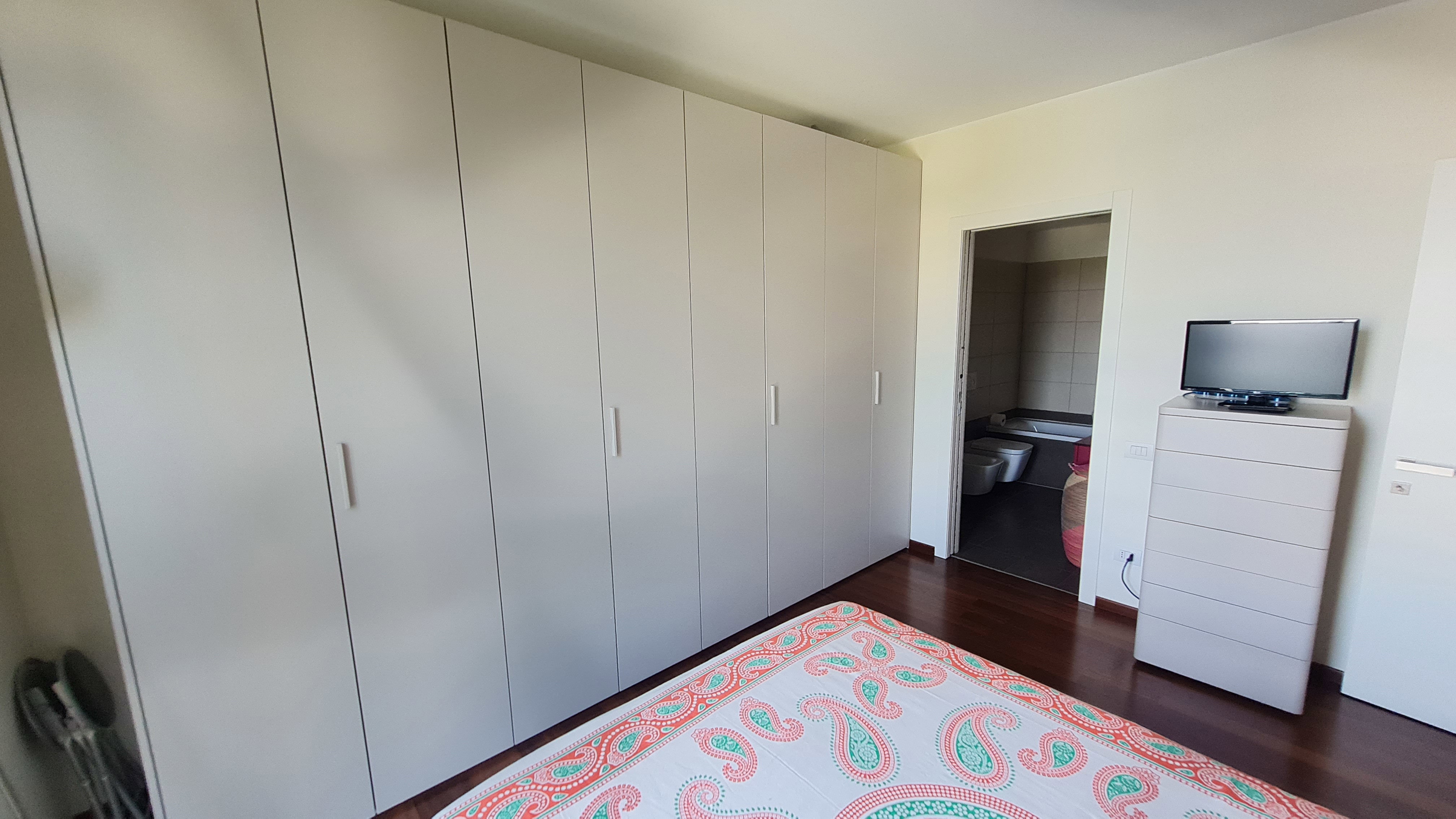 LEASE - THREE-ROOM APARTMENT + DDSS WITH BOX