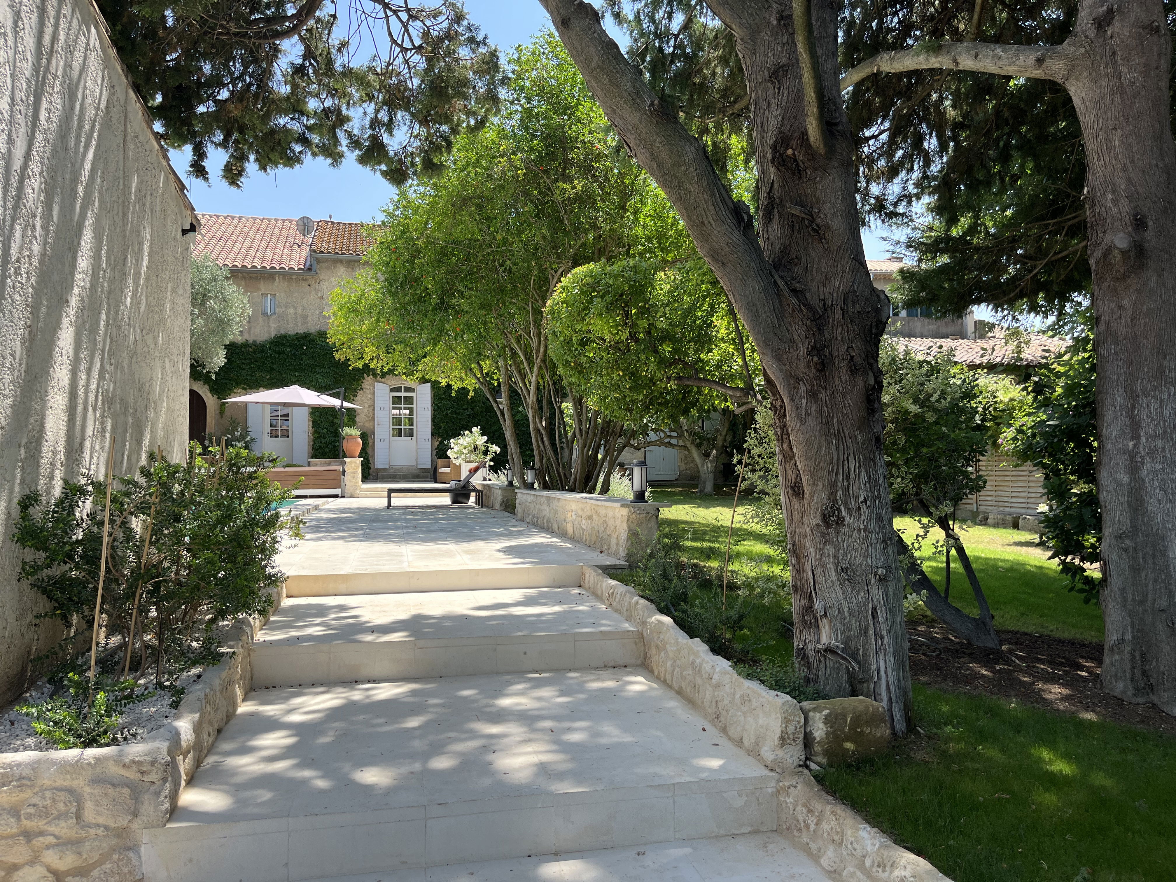 Terraces and garden louges