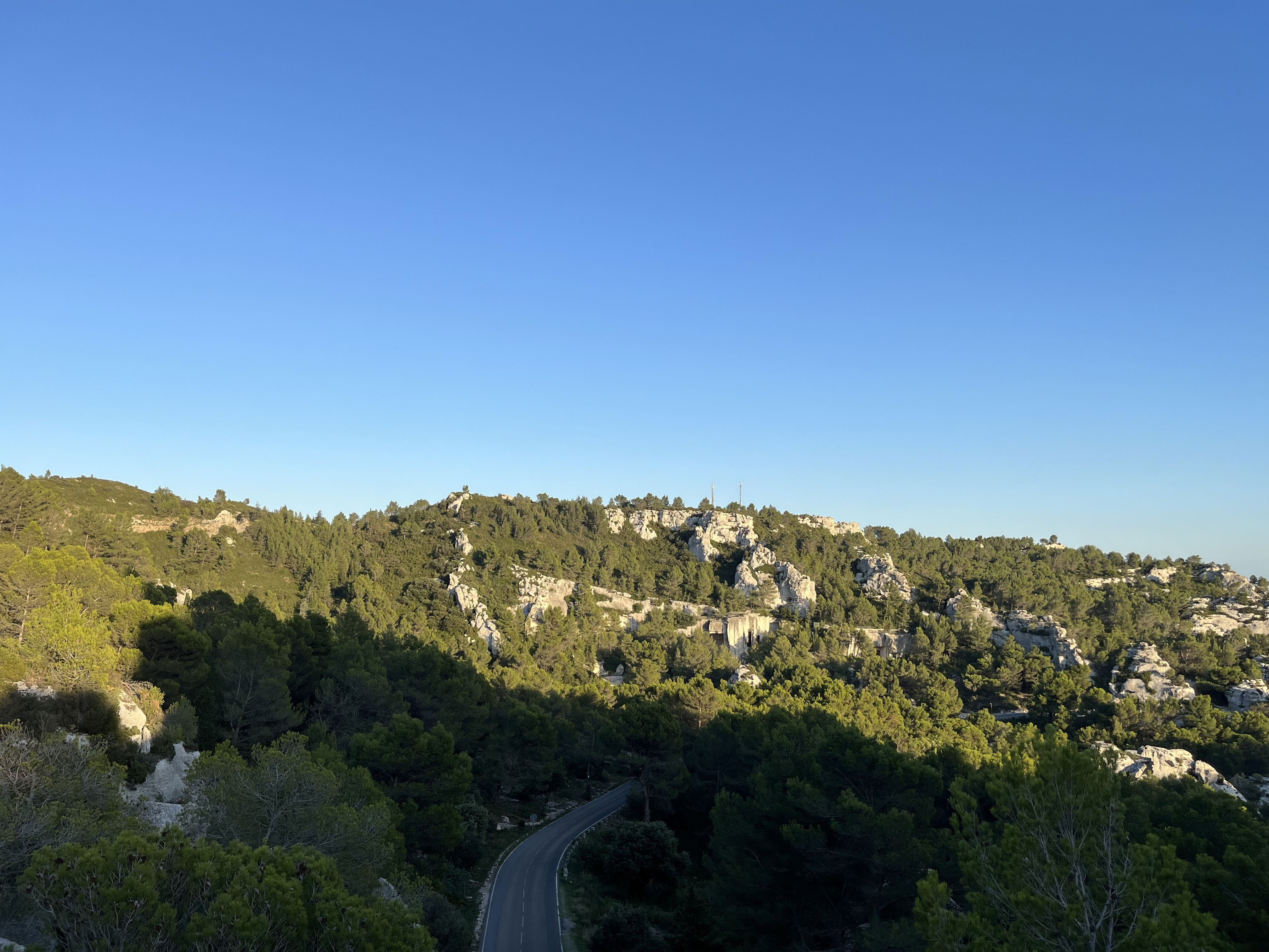 A preserved nature and its Provençal villages….