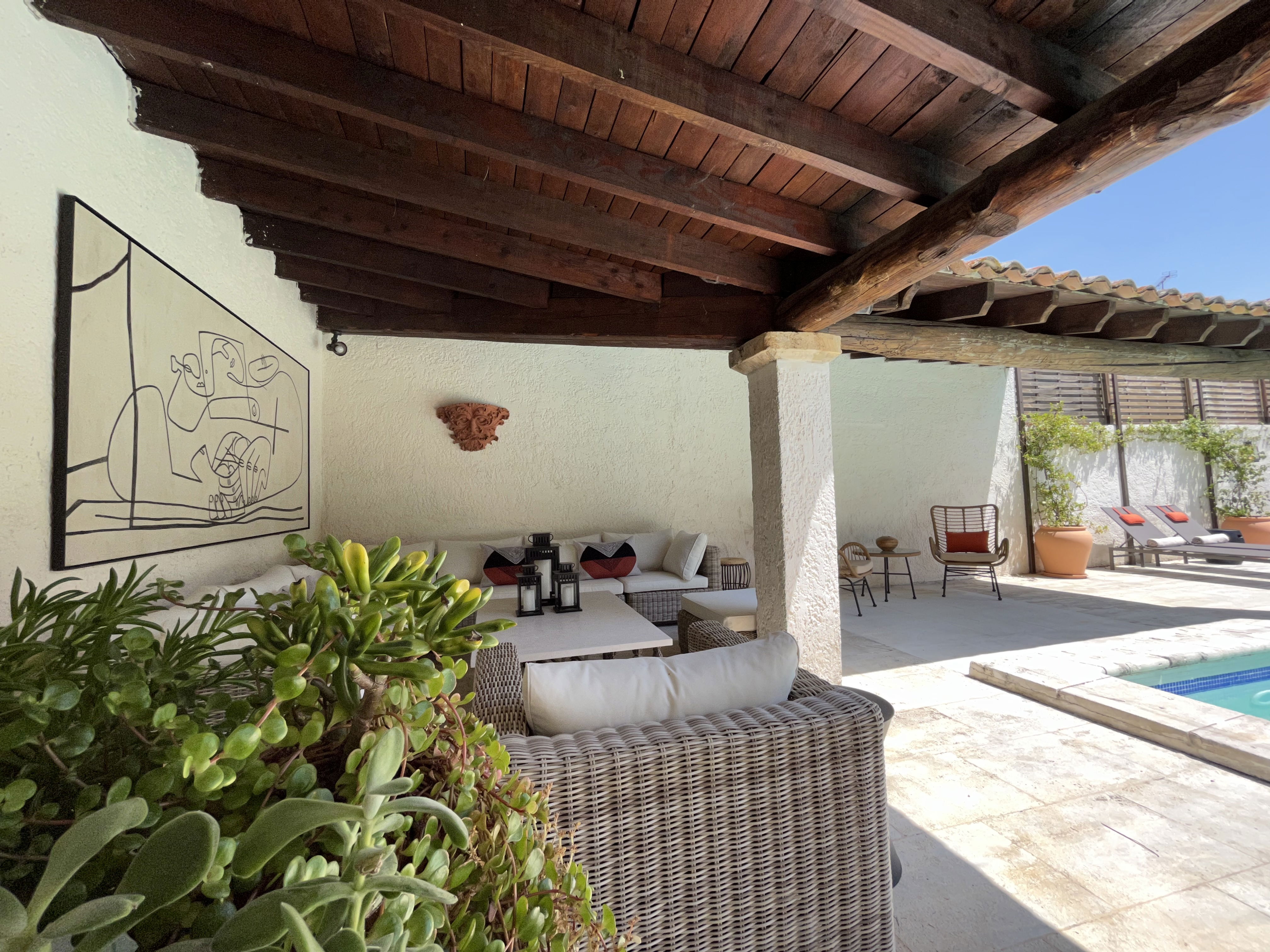 Terraces and garden louges