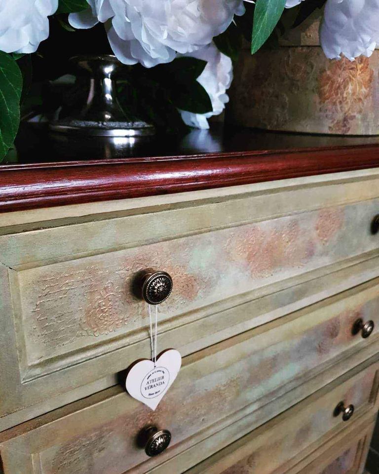 Nasiona gorczycy Komoda